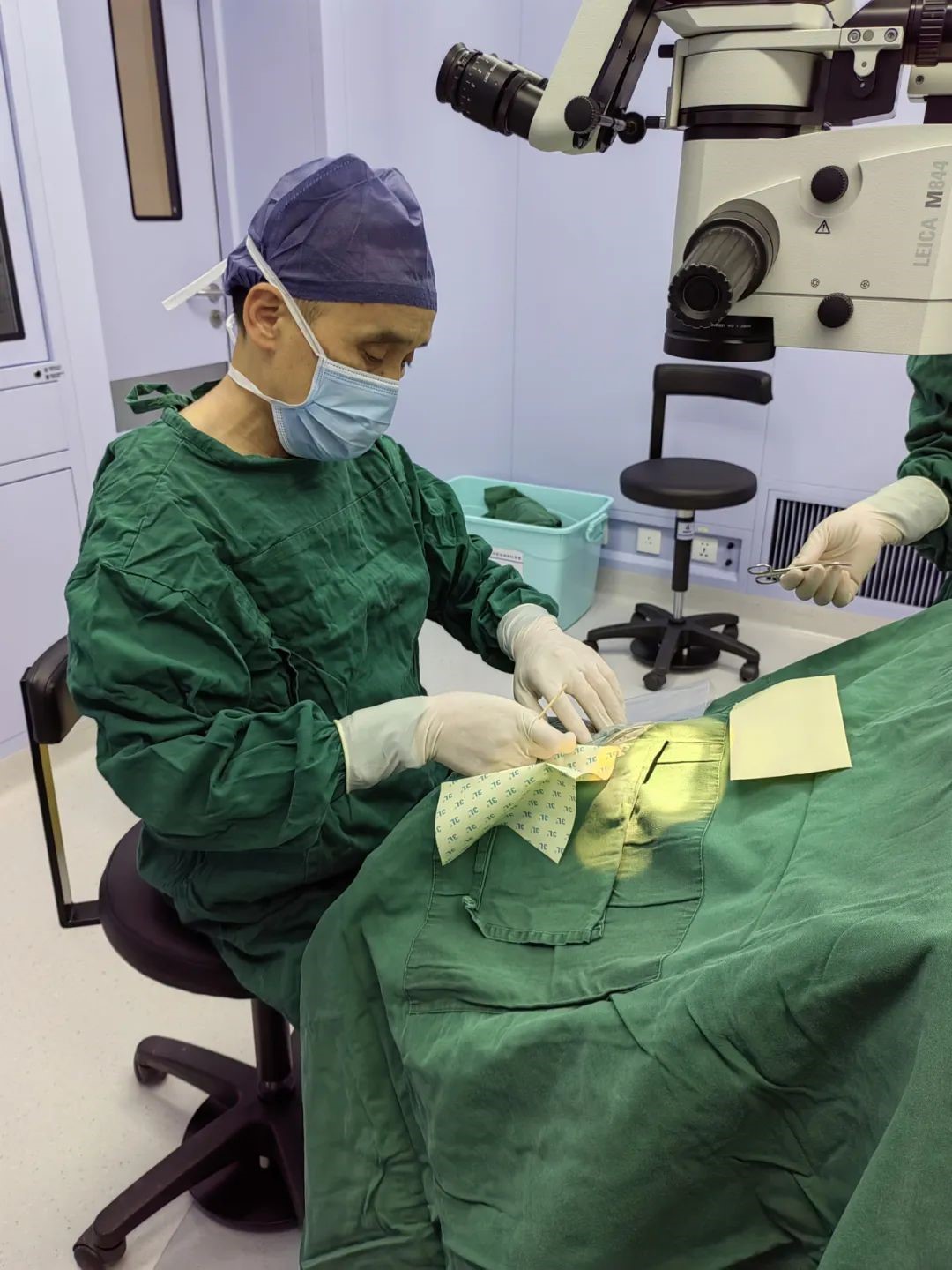 李勇6.jpg 李勇6.jpg