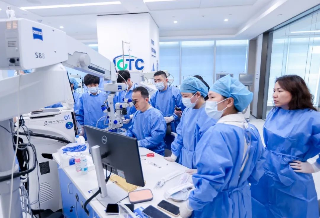 7083ef5baa5e73c34341b3418a68072e.jpg 7083ef5baa5e73c34341b3418a68072e.jpg