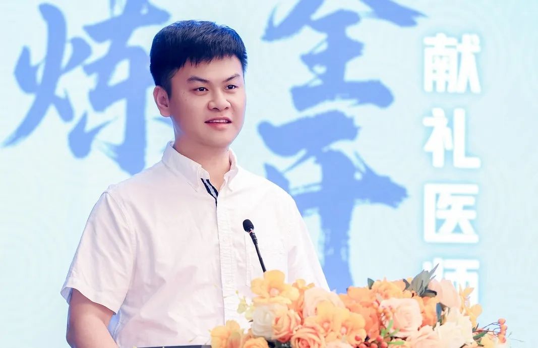 cc1516bc0ba24fce847a603827fc3428.jpg cc1516bc0ba24fce847a603827fc3428.jpg